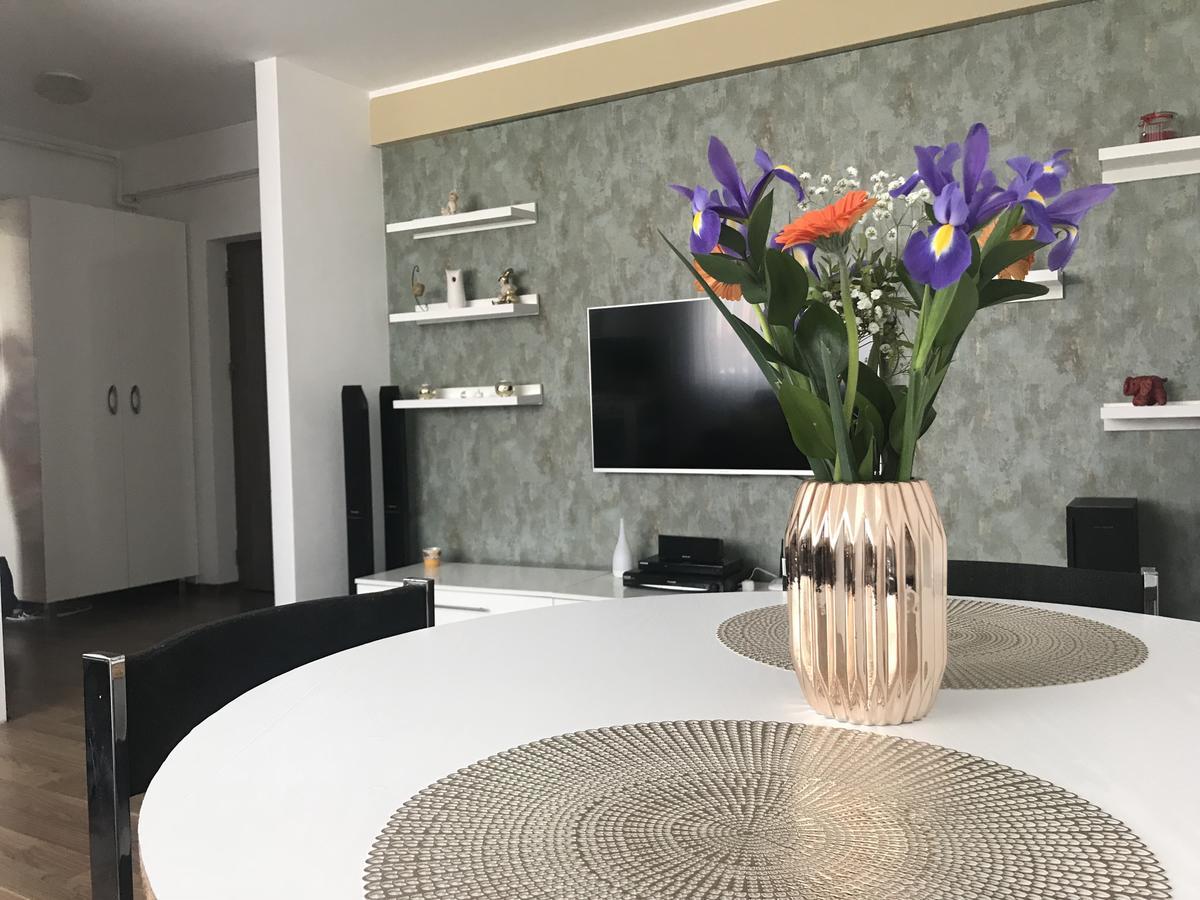 Pipera Lake View By Acme Rent 布加勒斯特 外观 照片