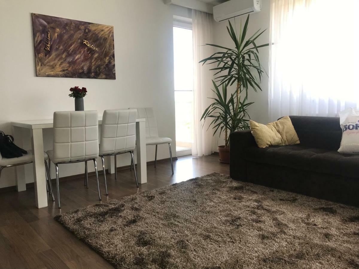 Pipera Lake View By Acme Rent 布加勒斯特 外观 照片